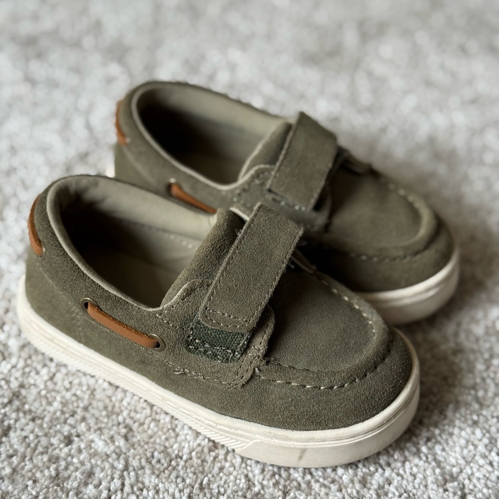 Zara Green Sneakers with Slip-On Design and Rubber Sole